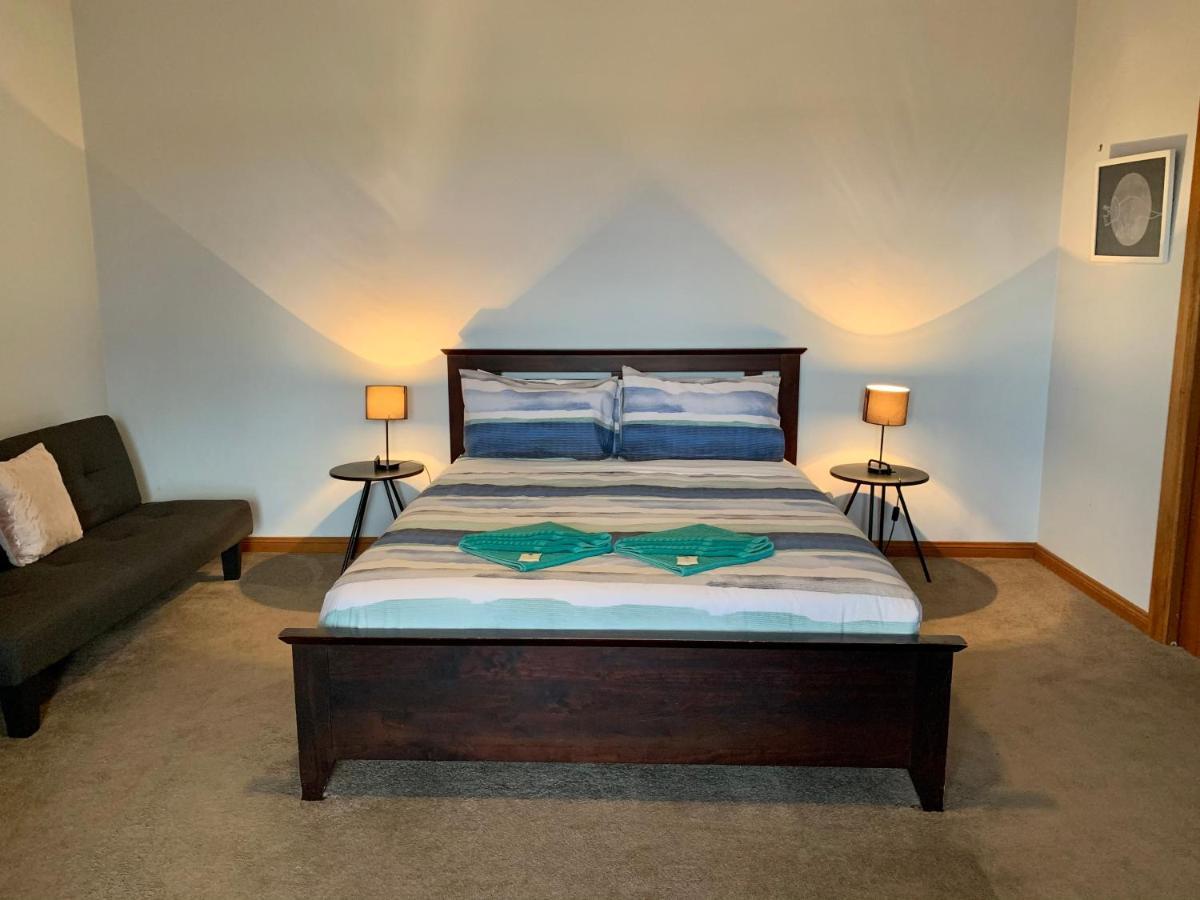 Bee'S Place - 3 Bedroom Home On 10 Acres Of Land With Distant Ocean Views Emu Bay Exterior photo