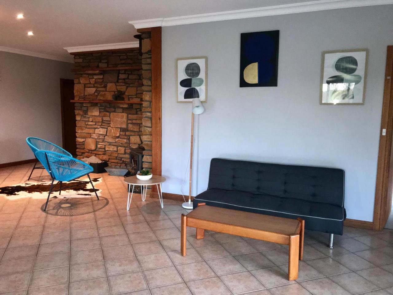 Bee'S Place - 3 Bedroom Home On 10 Acres Of Land With Distant Ocean Views Emu Bay Exterior photo